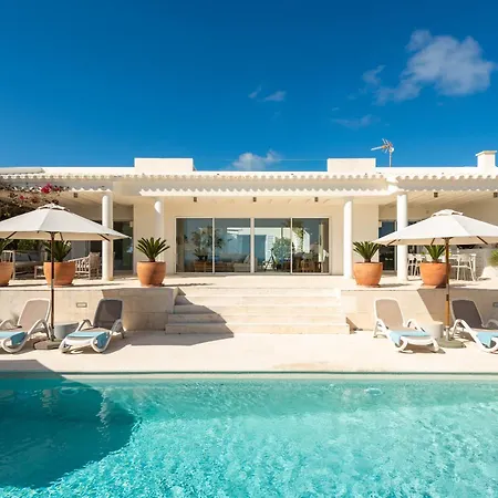 Mariposa Villa