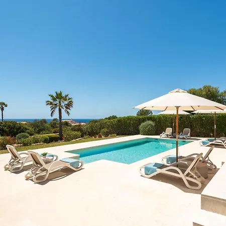 Mariposa Vila Sant Lluís