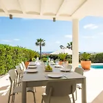 Mariposa Villa